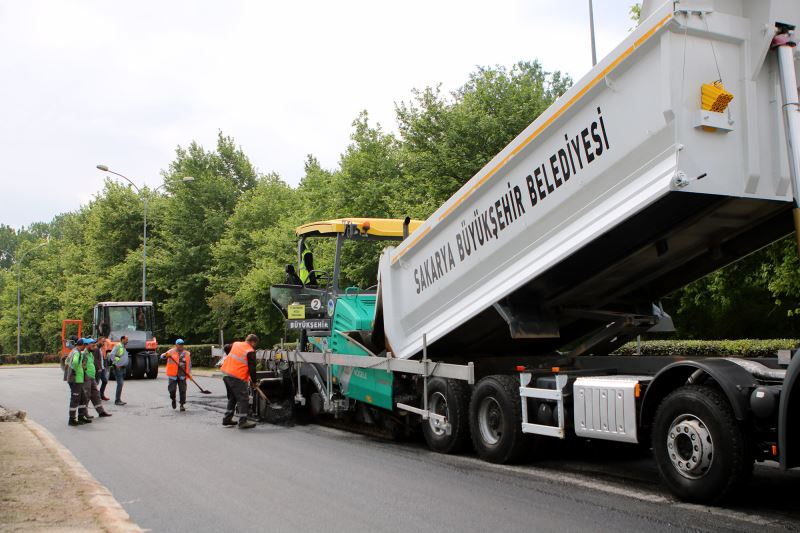 Büyükşehir şehrin girişinde yenileme işlemlerini başlattı