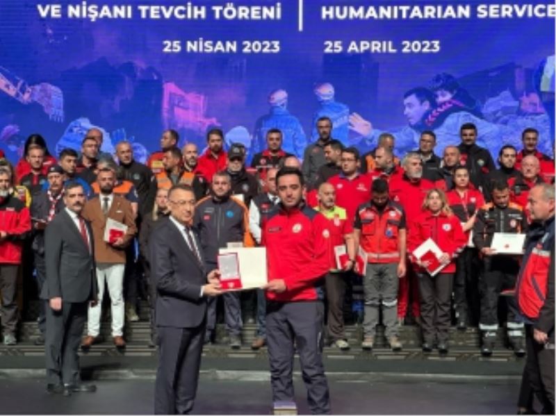 Osmangazi’nin Deprem Kahramanlarına Büyük Onur