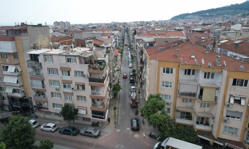 Erler Caddesi, Yenilenen Yüzüyle Esnafları da Mutlu Etti