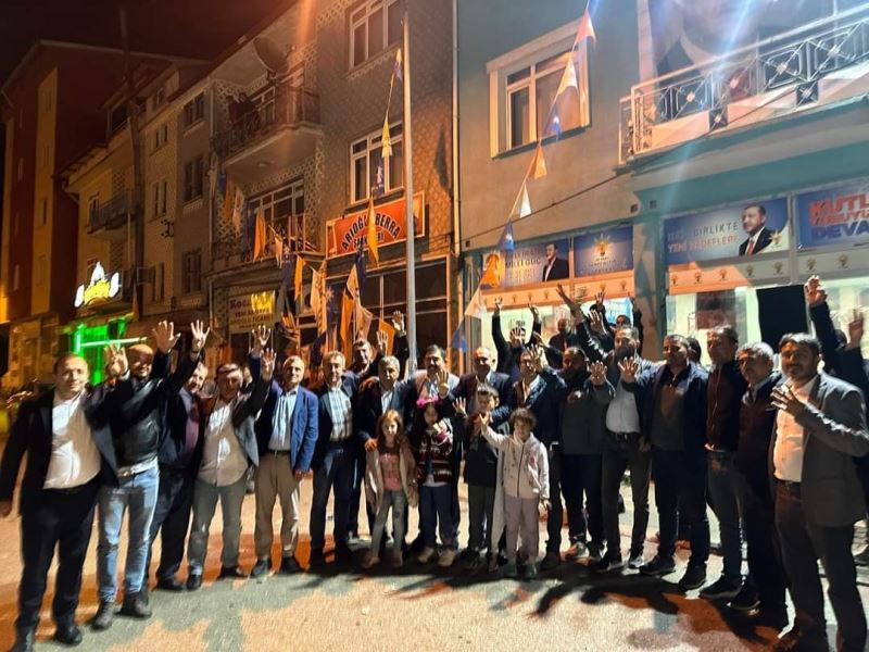 Allah;Birliğimizi, beraberliğimizi ve kardeşliğimizi daim eylesin inşallah.
