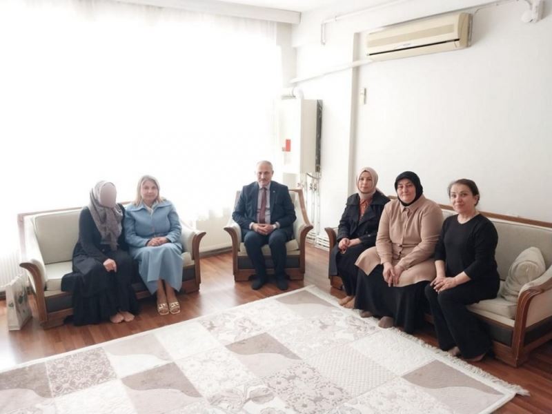 ÖNCE VATANDAŞIN TALEBİNİ DİLENDİ SONRA YERİNE GETİRDİ