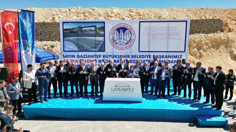 BÜYÜKŞEHİR BÜSEM NAKLİYECİLER SİTESİ’NİN TEMELİ ATILDI