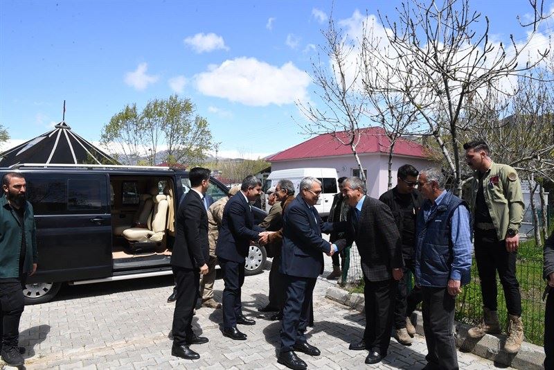 Varto programımızı Pir Sultan Abdal Kültür Derneği Varto cemevini ziyaretle devam ettiriyoruz