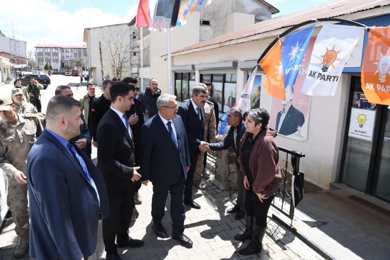 Valimiz Sayın Doç. Dr. İlker Gündüzöz ile birlikte Vartolu esnaflarımızı ziyaret edip ilçe sakini hemşehrilerimizle hasbihâl ettik