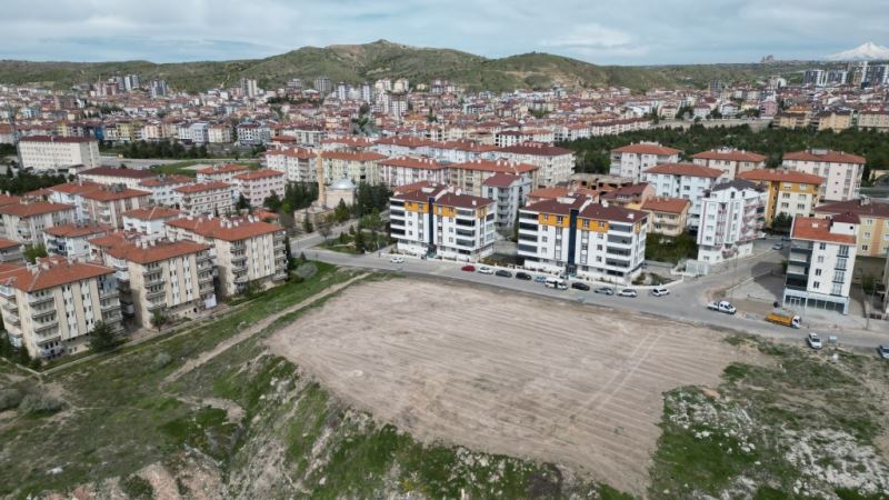 Güzelyurt Mahallesi’ne Yeni Bir Park Yapılıyor