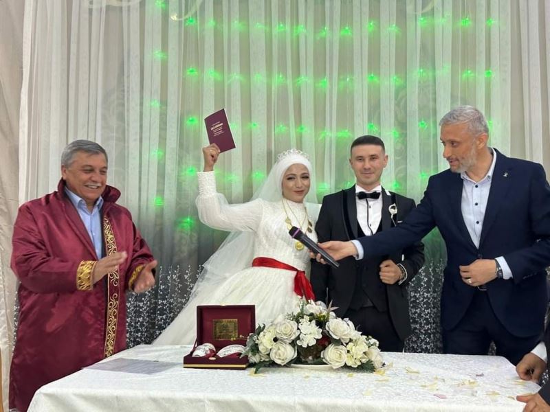Milletvekili Adayımız,Sn.Adil Biçer ile birlikte,Rabia ve İbrahim kardeşlerimizin mutluluklarına ortak olduk.