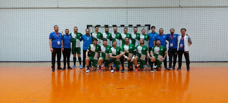 Büyükşehir hentbol normal sezonu galibiyetle kapattı: Play-offlarda rakip Mihalıcçık oldu