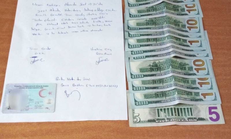 Kaybettiği Cüzdanı Büyükşehir Personelinin Dikkatiyle Buldu