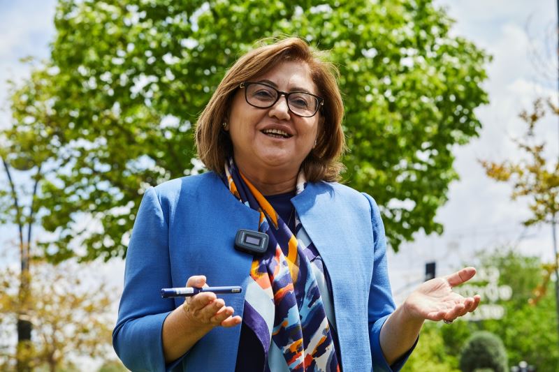 FATMA ŞAHİN’DEN GAZİANTEP’TE DÜNYA EVİNE GİRECEK GENÇLERE MÜJDE!