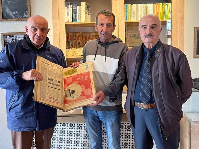 RÜŞTÜ BOZKURT’TAN ODUNPAZARI BELEDİYESİ’NE ANLAMLI BAĞIŞ
