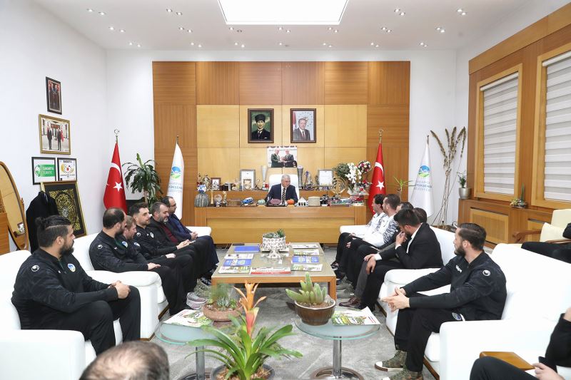 “Büyükşehir hentbol şehrimize şampiyonluk kupasını getirecek”