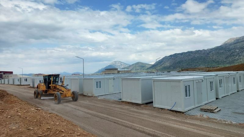 Büyükşehir, Göksun Konteyner Kent’te İmalatlarını Sürdürüyor