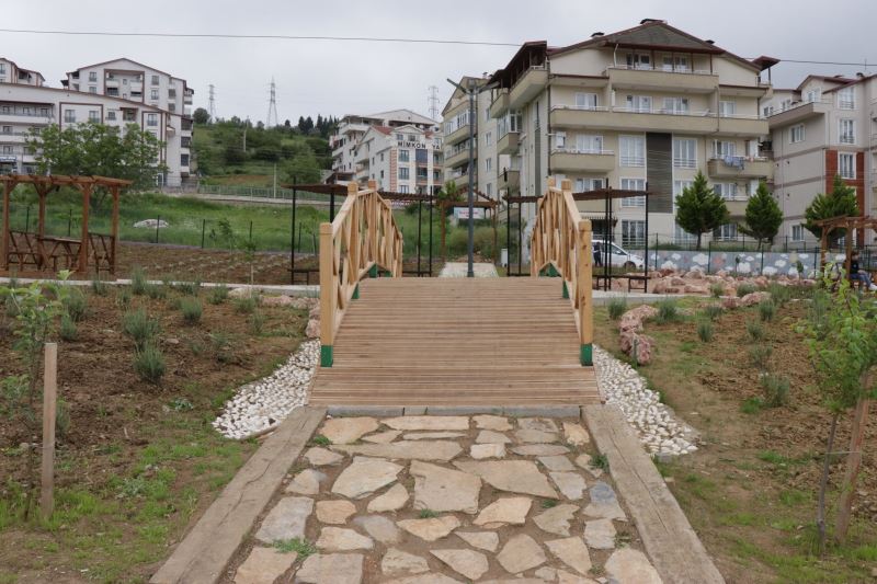 İZMİT BELEDİYESİ, DOÇ. DR. UTKAN MUTMAN PARKI AÇILIŞI İÇİN GÜN SAYIYOR