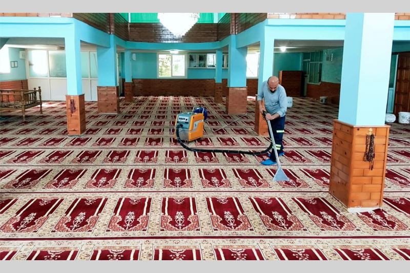 AKDENİZ’DE İBADETHANELERE ÖZEL BAKIM