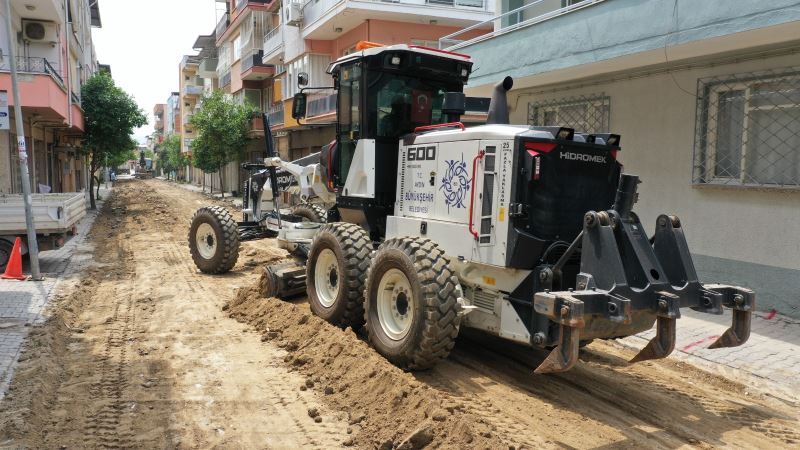 AYDIN BÜYÜKŞEHİR BELEDİYESİ ÇİNE’NİN YOLLARINI YENİLİYOR