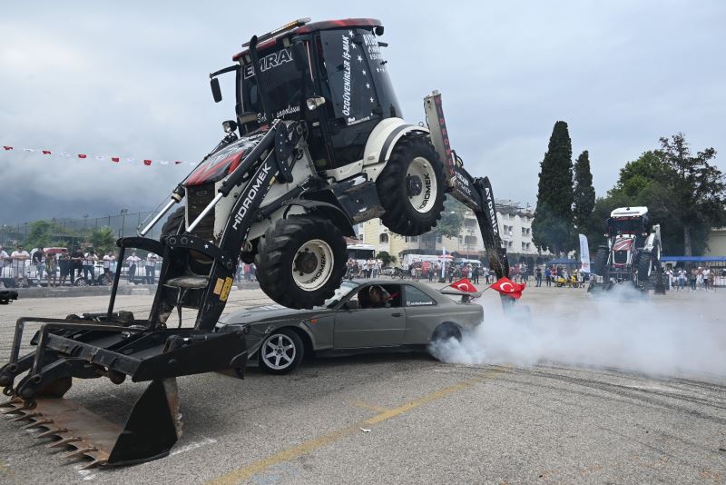 8. Kemer Otomobil Festivali