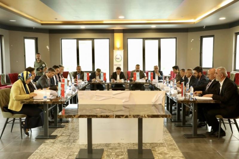 Valimiz Sn. Gökmen Çiçek başkanlığında İncesu Organize Sanayi Müteşebbis heyeti toplantısı Başkanımız Av. Mustafa İlmek