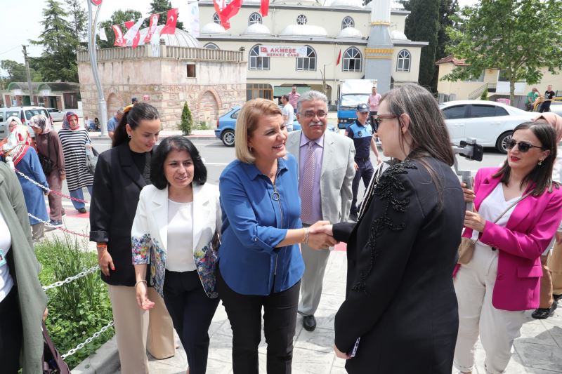 AKMEŞE, AMBARCI VE ORTABURUN İZMEK MERKEZLERİ YILSONU SERGİSİNİN AÇILIŞI YAPILDI