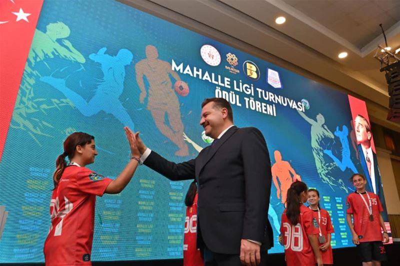 Yücel Yılmaz, Amatör Spor Kulüplerine Desteği 60 Milyona Çıkardı