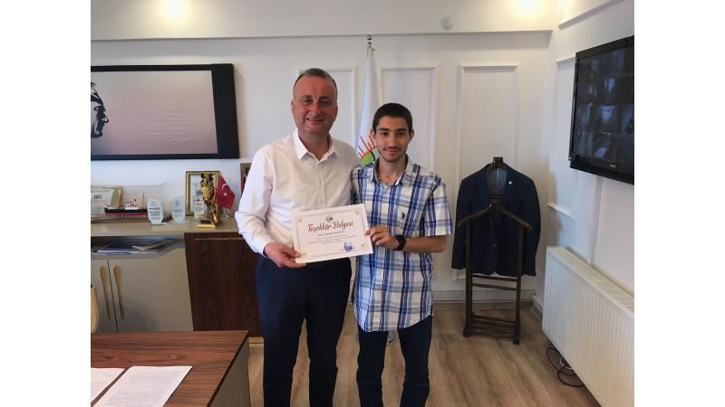 STAJYERLERE TEŞEKKÜR BELGELERİ TAKDİM EDİLDİ