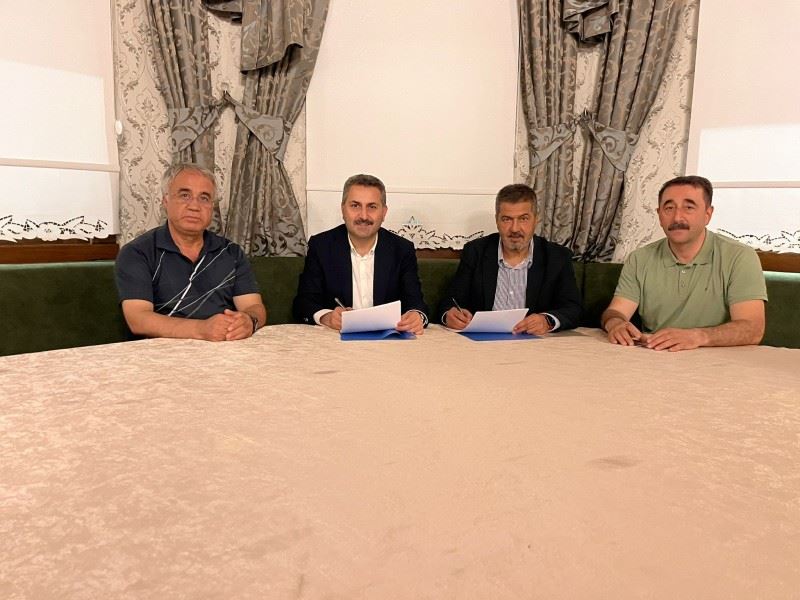 TOKAT BELEDİYE PLEVNESPOR TOKATLI İLE YOLUNA DEVAM EDECEK
