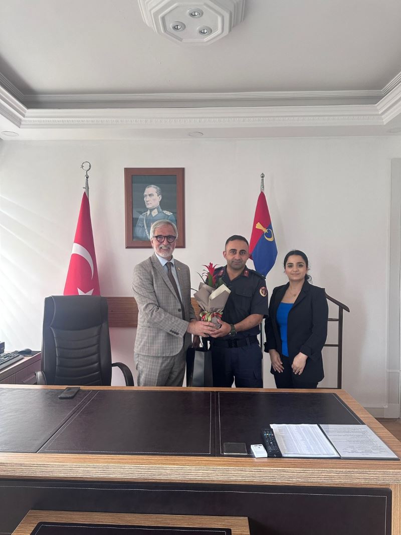 İZMİT BELEDİYESİNDEN JANDARMA TEŞKİLATINA ZİYARET