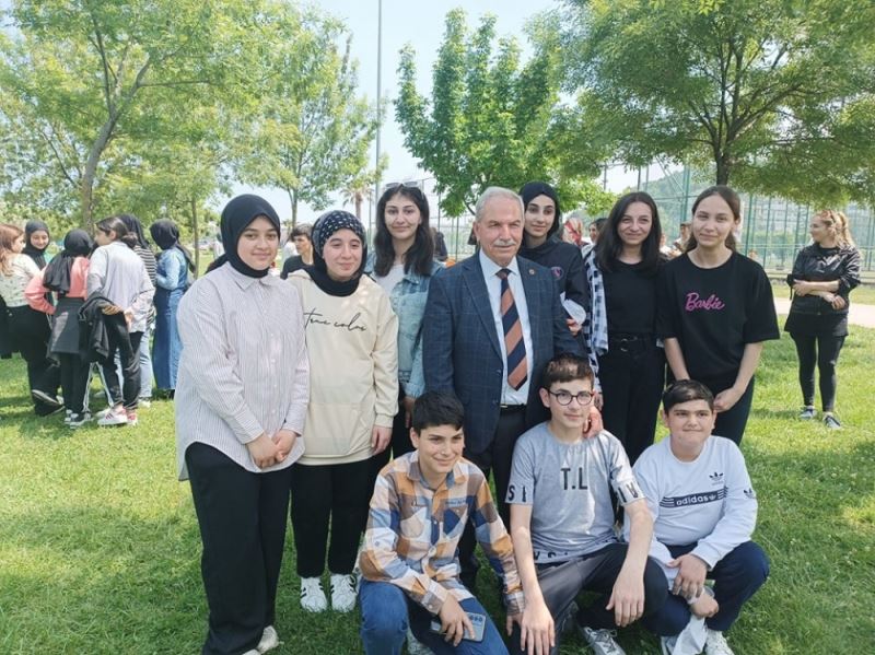 İLKEMLİ ÖĞRENCİLER YKS STRESSİNİ VEDA PİKNİĞİYLE ATTILAR