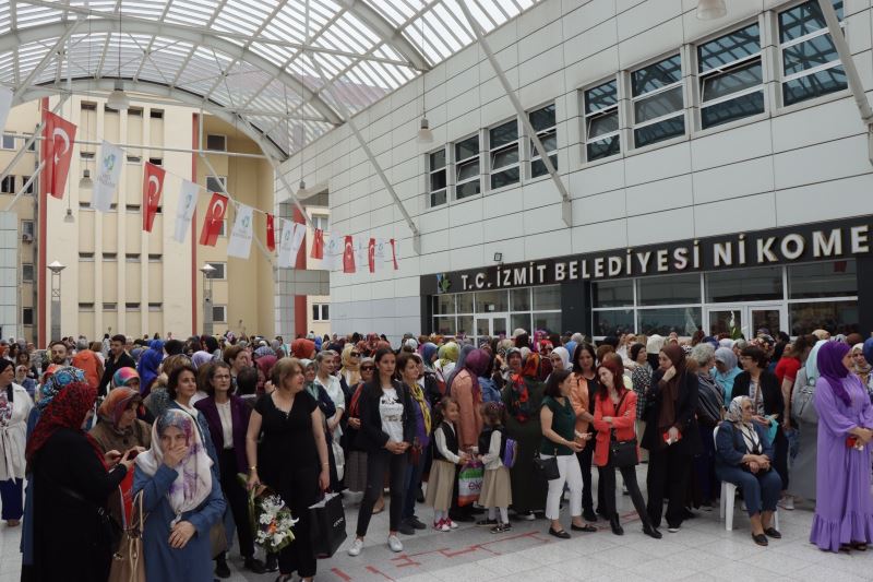 İZMEK KURSLARI EL SANATLARI BRANŞLARI SERGİSİ KAPILARINI ZİYARETÇİLERE AÇTI