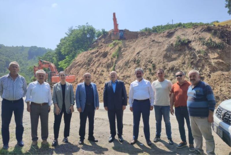 BAŞKAN TAVLI, MİLLETVEKİLİ HAMARAT İLE BİRLİKTE ÜNYE-AKKUŞ-NİKSAR YOLUNDA İNCELEMELERDE BULUNDU