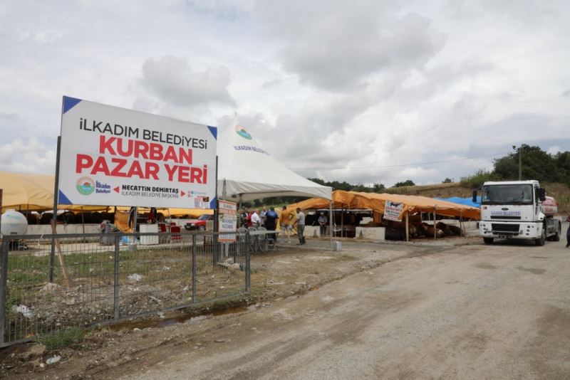 GÜZELDERE KURBAN PAZARI KAPILARINI AÇTI