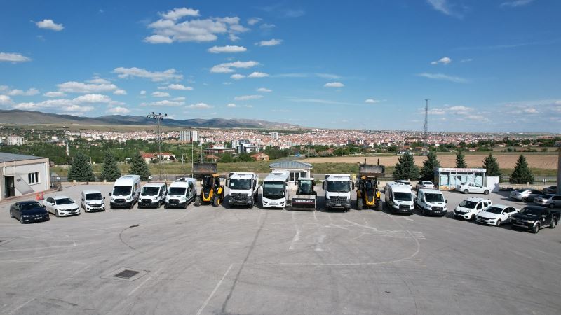 BAŞKANIMIZ EKİCİOĞLU: BELEDİYE ARAÇ FİLOMUZU GÜÇLENDİRMEYE DEVAM EDİYORUZ