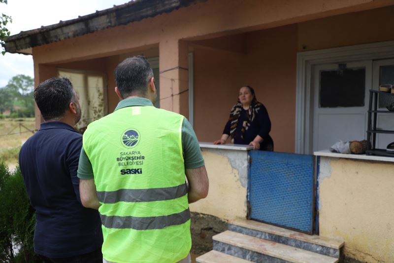 Büyükşehir ekipleri yağış nedeniyle oluşan olumsuzluklara anında müdahale ediyor