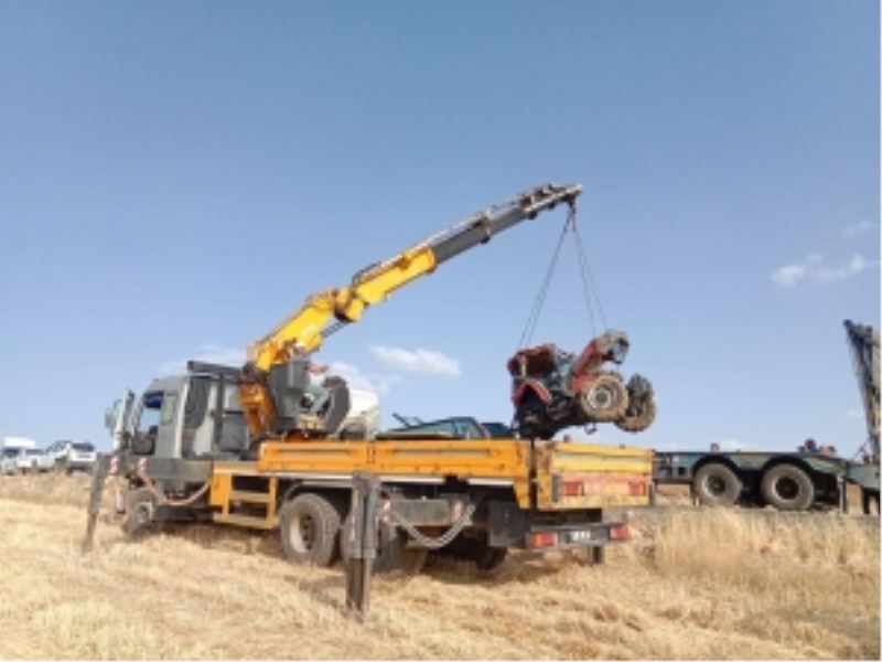 Çınar’daki kazada uçuruma devrilen traktör çıkarıldı