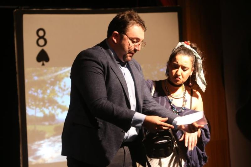 Merkezefendi Kent Tiyatrosu’nun Yeni Oyununa Büyük İlgi