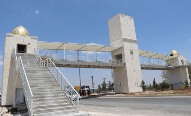 Büyükşehir Belediyesi’nden Akçakale’ye Modern Üst Geçit