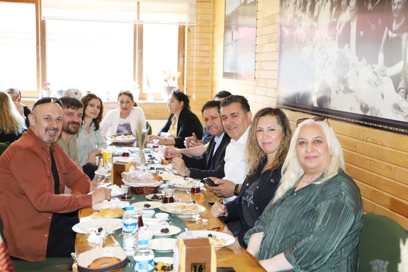 BUNGALOV EVLER KAPILARINI İLK MİSAFİRLERİNE AÇTI