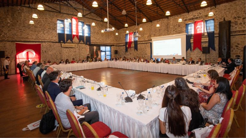 Başkan Soyer 20 ülkenin diplomatik temsilcileriyle Kültür Zirvesi hazırlıklarını konuştu