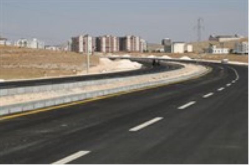 Midyat İlçe Merkezinde Sıcak Asfalt Çalışmaları Tamamlandı