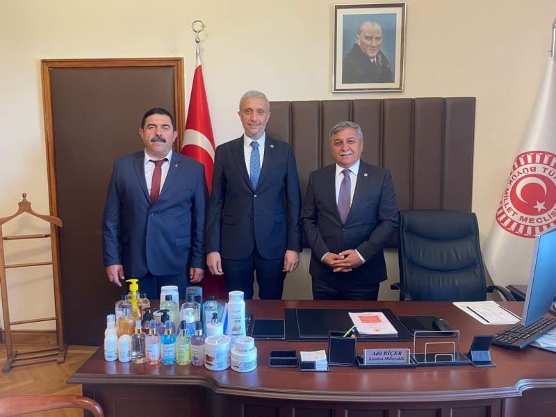 İlçe Başkanımız, İsmail Şafak ile birlikte, Milletvekilimiz,Sn. Adil Biçer