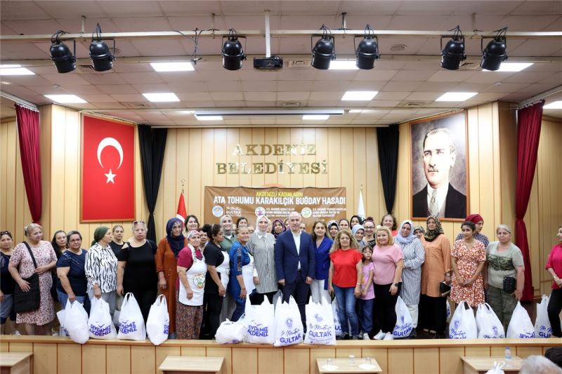 KARAKILÇIK BUĞDAYINDAN ELDE EDİLEN KİLOLARCA UN AKDENİZ