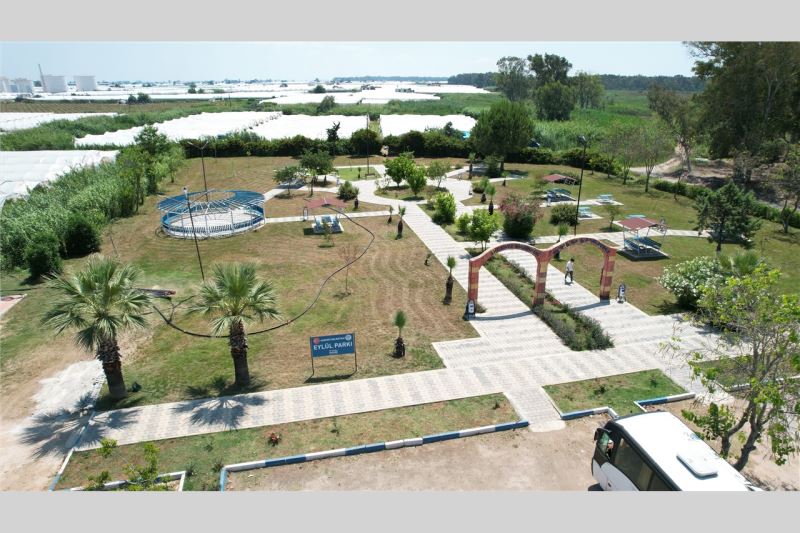 EYLÜL PARKI VE ŞIH İBRAHİM HEKİM TÜRBESİ BAŞTAN SONA YENİLENDİ