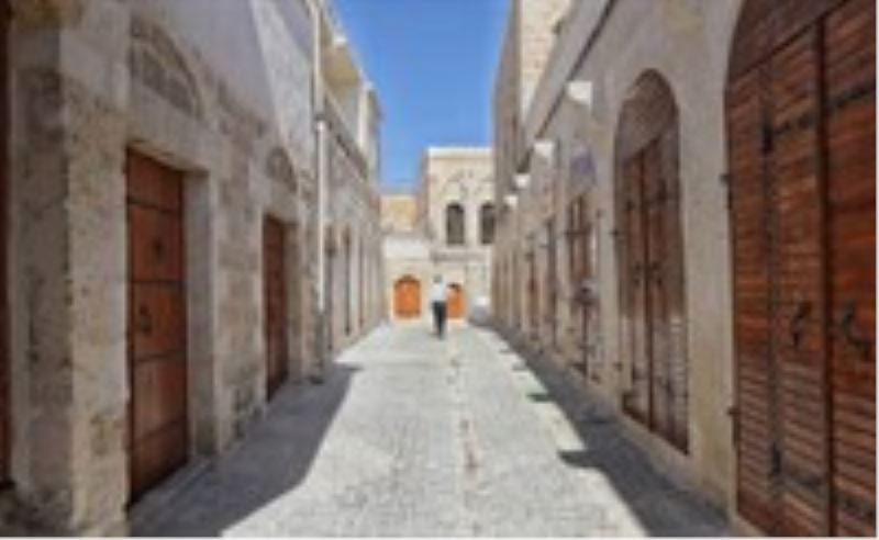 Midyat İlçesinde Tarihi Sokak ve Çarşılarda Başlatılan Yenileme Çalışmaları Tamamlandı