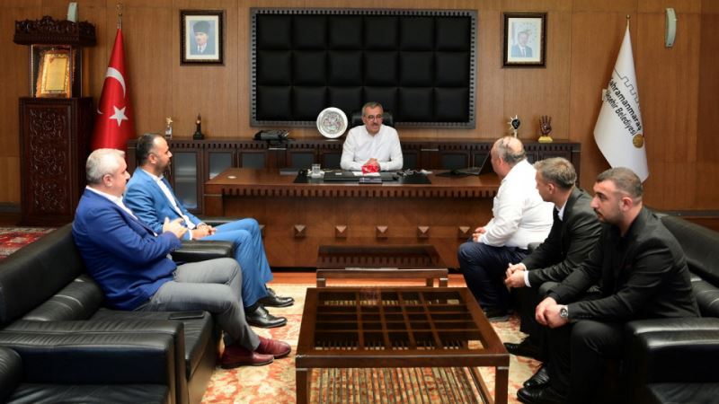 Başkan Güngör, Kadirli ve Ahlat Belediye Başkanını Ağırladı
