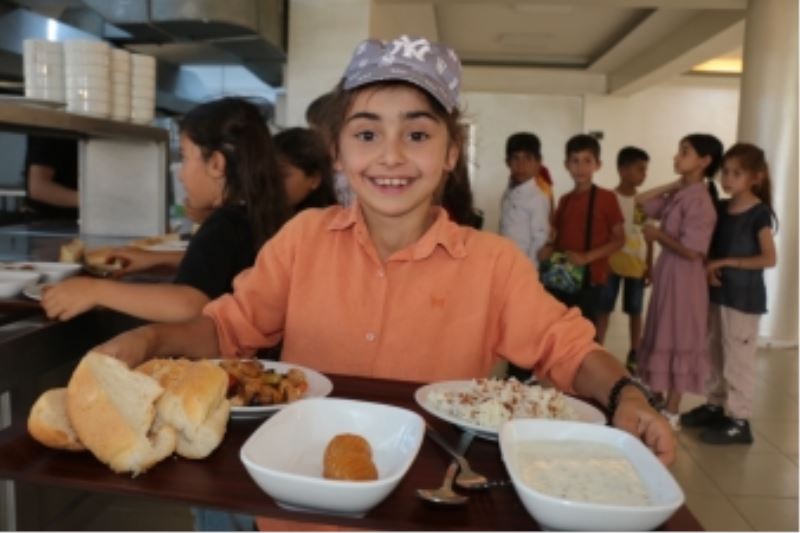 BELEDİYE KÖY ÇOCUKLARINA TRİBÜN HEYECANI YAŞATTI