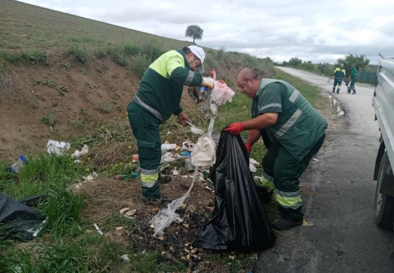 Kilolarca atık toplandı