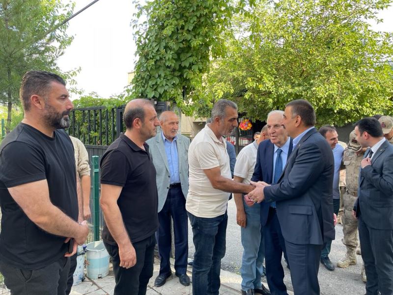 VALİ / BELEDİYE BAŞKAN V. HACIBEKTAŞOĞLU, KURTALAN İLÇESİNDE HALK ZİYARETİNDE BULUNDU