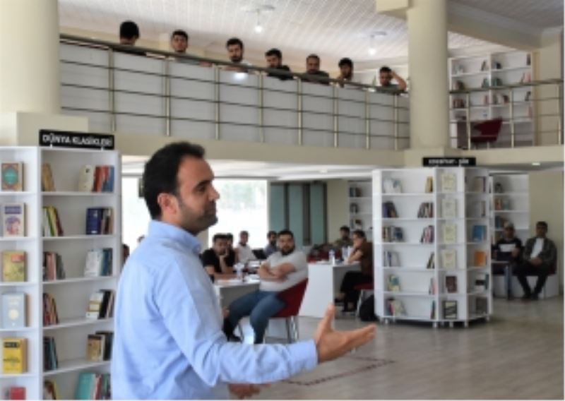 Kitap kahve buluşması ‘’Gençlerimize bir kahve molası’’ seminerleri başladı