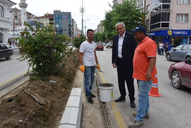 BAŞKAN BAKKALCIOĞLU ÇALIŞMALARI İNCELEDİ, HEMŞEHRİLERİ İLE BİR ARAYA GELDİ
