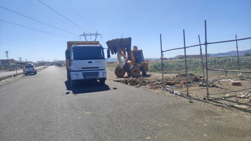 Büyükşehir Ekipleri Hayvansal Atıklar İçin Sahada