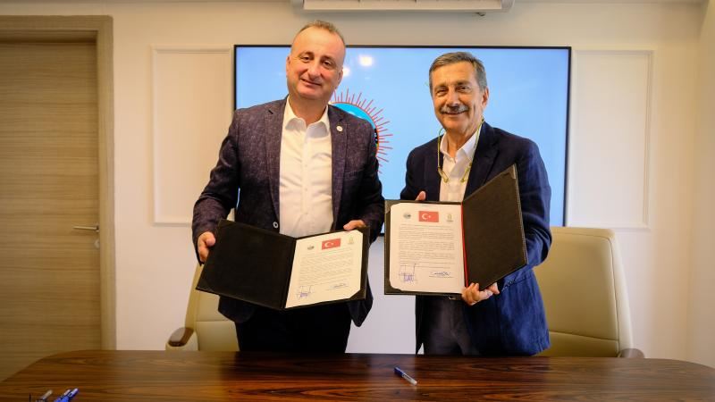 İMZALAR KARDEŞLİĞE ATILDI